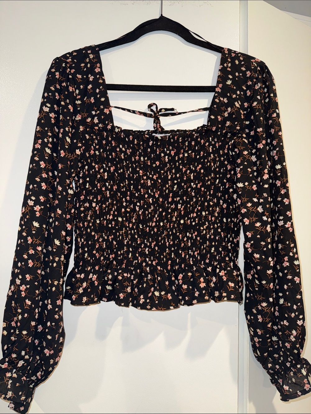Smocked Long-Sleeve Floral Peasant Top - Black with Peach Floral